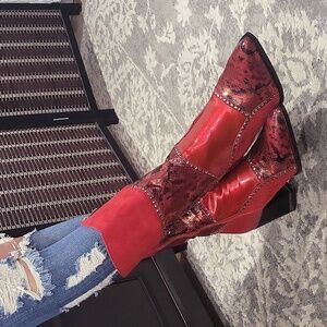 1332- Ninety Union Art Style Fashionable Women's Vegan Boots Size 11 NWT